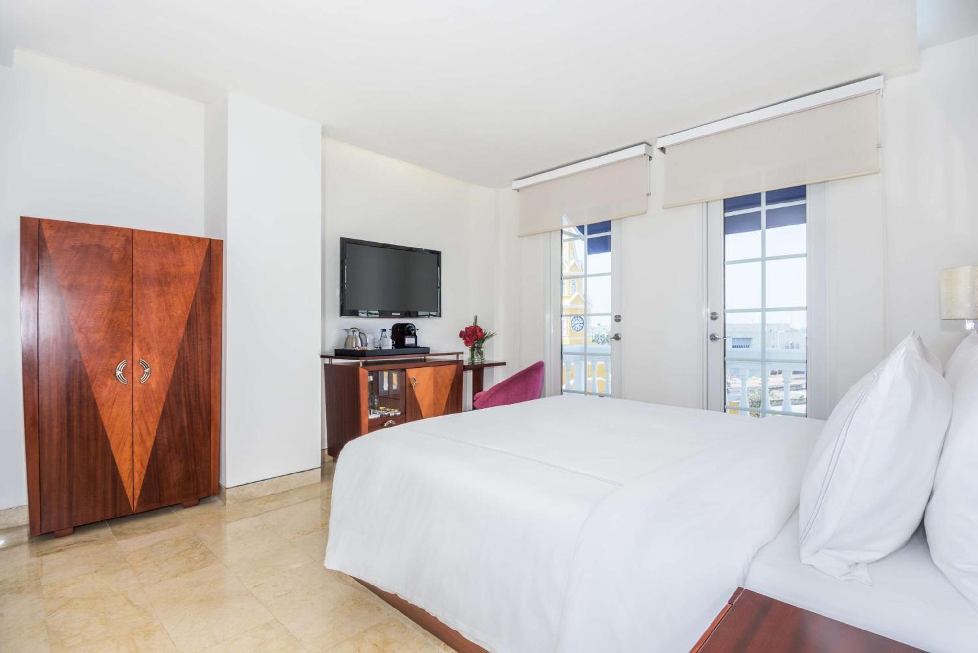 Hotel Nh Royal Urban Cartagena Exteriér fotografie