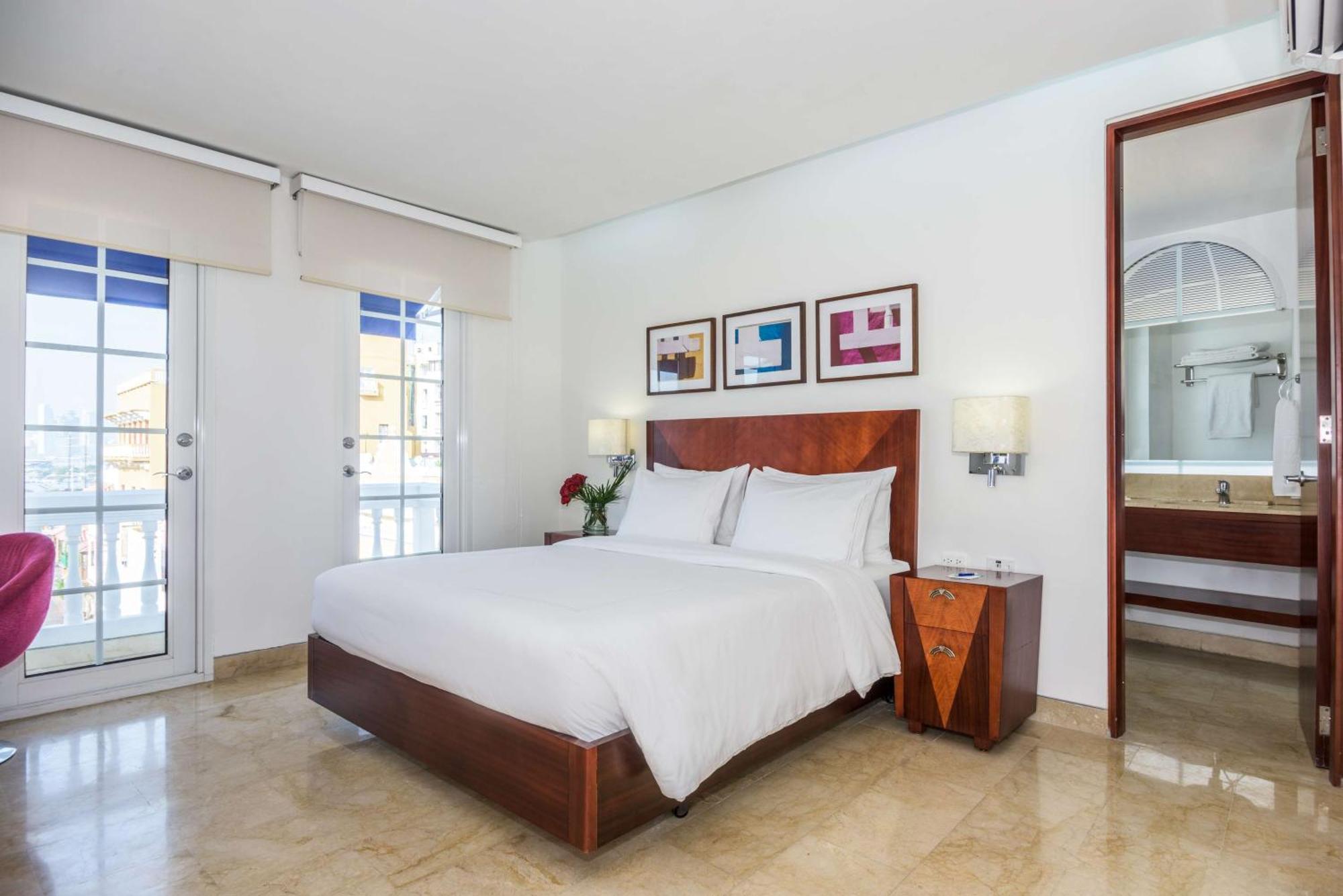 Hotel Nh Royal Urban Cartagena Exteriér fotografie